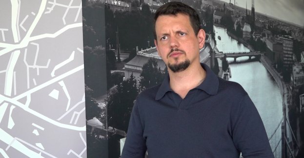 Po krótkotrwałej przecenie na rynku ropy i paliw hurtowych ceny na stacjach benzynowych spadły, ale zdaniem dr. Jakuba Boguckiego, analityka rynku paliw z E-petrol.pl, perspektywa dalszych obniżek wyraźnie się oddala. W przypadku oleju napędowego możliwy jest powrót powyżej 8 zł za litr, a benzyna może kosztować co najmniej 7,50 zł. Ekspert wskazuje, że sytuację pogarszają problemy z zaopatrzeniem światowego rynku, szczególnie w diesel. Jednocześnie powraca temat możliwej ponownej interwencji rządu w ceny paliw.